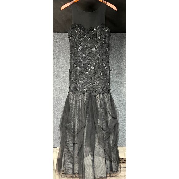 BCBGMaxAzria Dresses & Skirts - NWT BCBG Maxazria Rita Dress $958 Sleeveless Floral Embroidered Black Womens 2